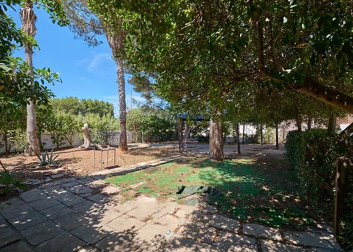 Il Golfo Azzurro 마리나디만카베르사